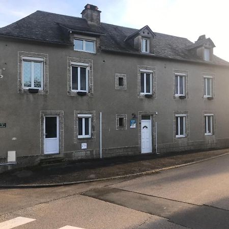Chambres D'Hotes L'Ame De Travassac Donzenac Exterior foto